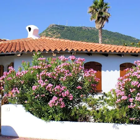 In La Ciaccia Mit Moeblierter Terrasse Holiday home